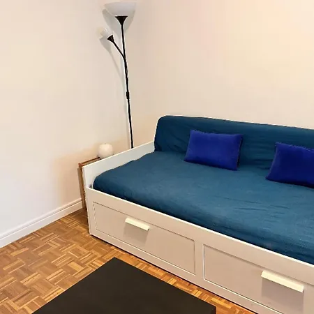 With Veranda 5min Walk To The *