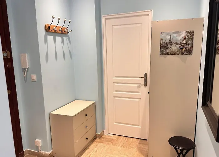 With Veranda 5min Walk To The